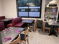 Atmosphère du Restaurant Café de la Terrasse à Marseillette - n°13