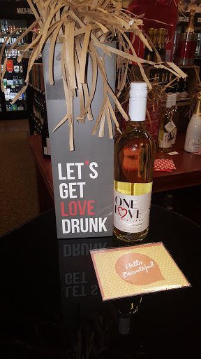 Liquor Store «Liquor Outlet», reviews and photos, 5107 Commercial St SE, Salem, OR 97306, USA