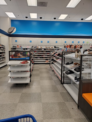 Clothing Store «Ross Dress for Less», reviews and photos, 1401 Missouri Ave N, Largo, FL 33770, USA