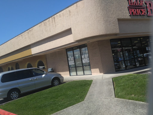 Book Store «Half Price Books», reviews and photos, 1321 SE Everett Mall Way, Everett, WA 98208, USA