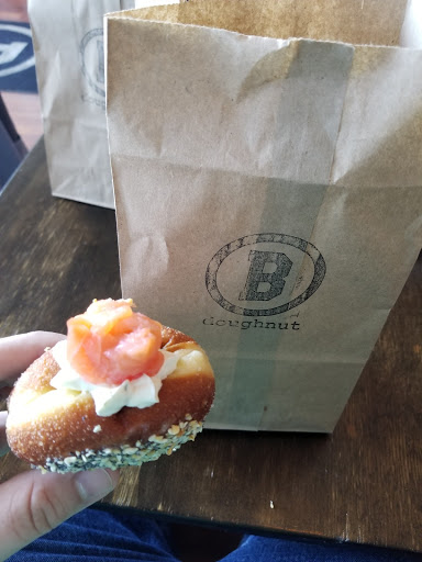 Donut Shop «B. Doughnut», reviews and photos, 7 Loudoun St SW, Leesburg, VA 20175, USA