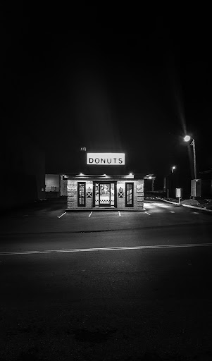 Donut Shop «Whistlestop Donuts», reviews and photos, 420 E 9th St, Hopkinsville, KY 42240, USA