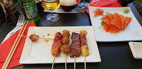 Plats et boissons du Restaurant japonais SUSHI LINE à Noisy-le-Roi - n°1