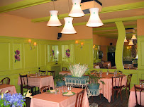 Atmosphère du Restaurant Au Rendez Vous Des Amis à Nice - n°12