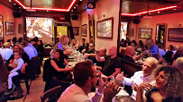 Atmosphère du Chez Ida Restaurant Karaoké - Place Jean Jaures (La Plaine) à Marseille - n°12