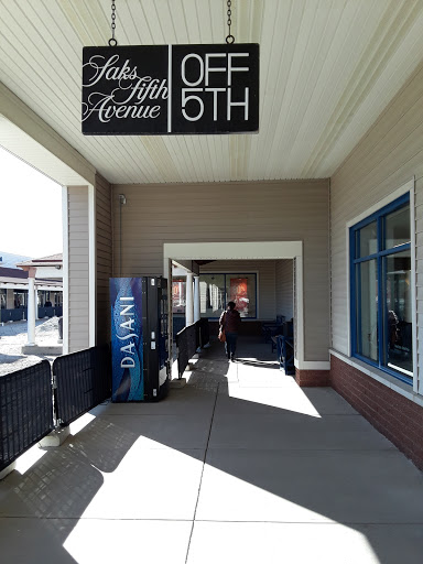Department Store «Saks OFF 5TH», reviews and photos, 1048 South St, Wrentham, MA 02093, USA