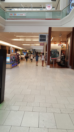 Shopping Mall «Westfield Fashion Square», reviews and photos, 14006 Riverside Dr, Sherman Oaks, CA 91423, USA