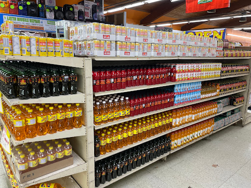 Grocery Store «El Gigante Grocery Store», reviews and photos, 2720 W 71st St, Indianapolis, IN 46268, USA