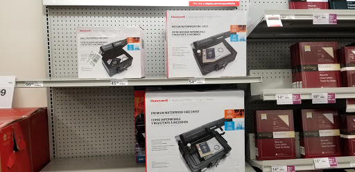 Office Supply Store «Staples», reviews and photos, 7157 Narcoossee Rd, Orlando, FL 32822, USA