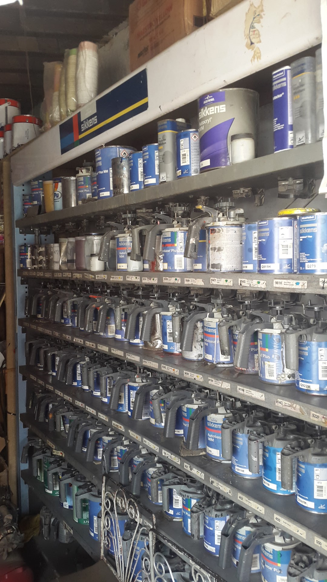 Madina Decu Paints And Car Refinishes