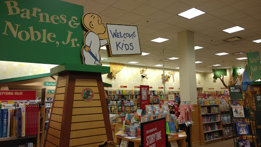 Book Store «Barnes & Noble Booksellers Palm Desert», reviews and photos, 72840 Highway 111 # 425, Palm Desert, CA 92260, USA