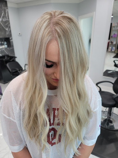 Facial Spa «Mystique Hair Salon», reviews and photos, 2244 W Main St, Norman, OK 73069, USA