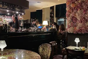 Kilburn Cocktail Bar Milano image