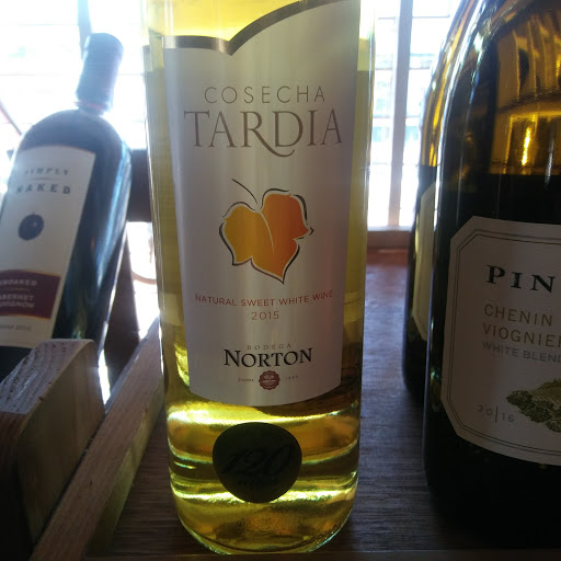 Beauty Salon «Forever Beautiful Salon & Wine Spa», reviews and photos, 5135 N Florida Ave, Tampa, FL 33603, USA