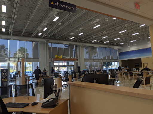 Used Car Dealer «CarMax Dealership», reviews and photos, 9501 Research Dr, Irvine, CA 92618, USA