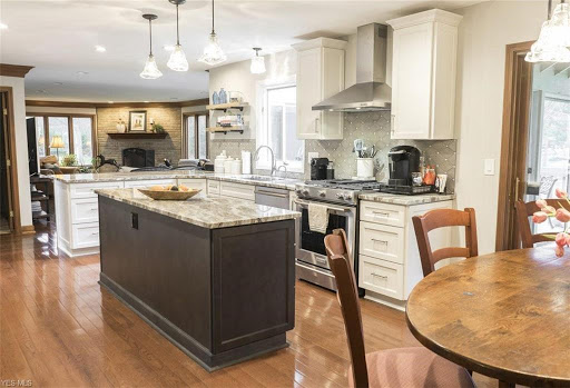 Cabinet Store «Choice Cabinet», reviews and photos, 26200 Richmond Rd, Bedford Heights, OH 44146, USA