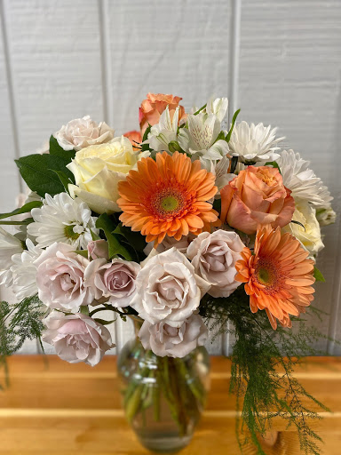 Florist «Lake Zurich Florist», reviews and photos, 34 E Main St, Lake Zurich, IL 60047, USA