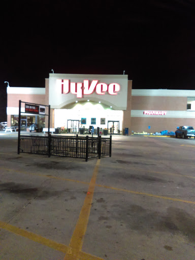 Supermarket «Hy-Vee», reviews and photos, 2453 N Court St, Ottumwa, IA 52501, USA