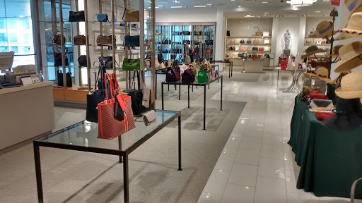 Department Store «Halls Kansas City», reviews and photos, 2450 Grand Blvd #333, Kansas City, MO 64108, USA