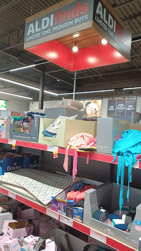 Supermarket «ALDI», reviews and photos, 1321 Centennial Ave, Piscataway Township, NJ 08854, USA