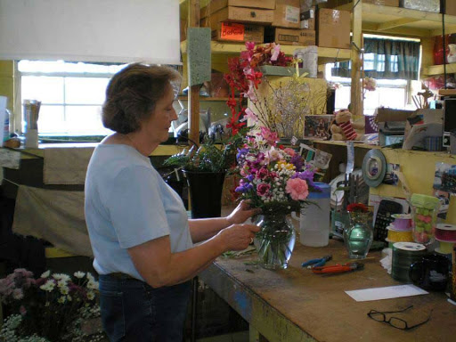 Florist «Northfield Florist», reviews and photos, 9387 Olde 8 Rd, Northfield, OH 44067, USA