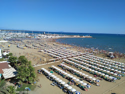 Photo de Forte Sangallo Beach avec baie longue
