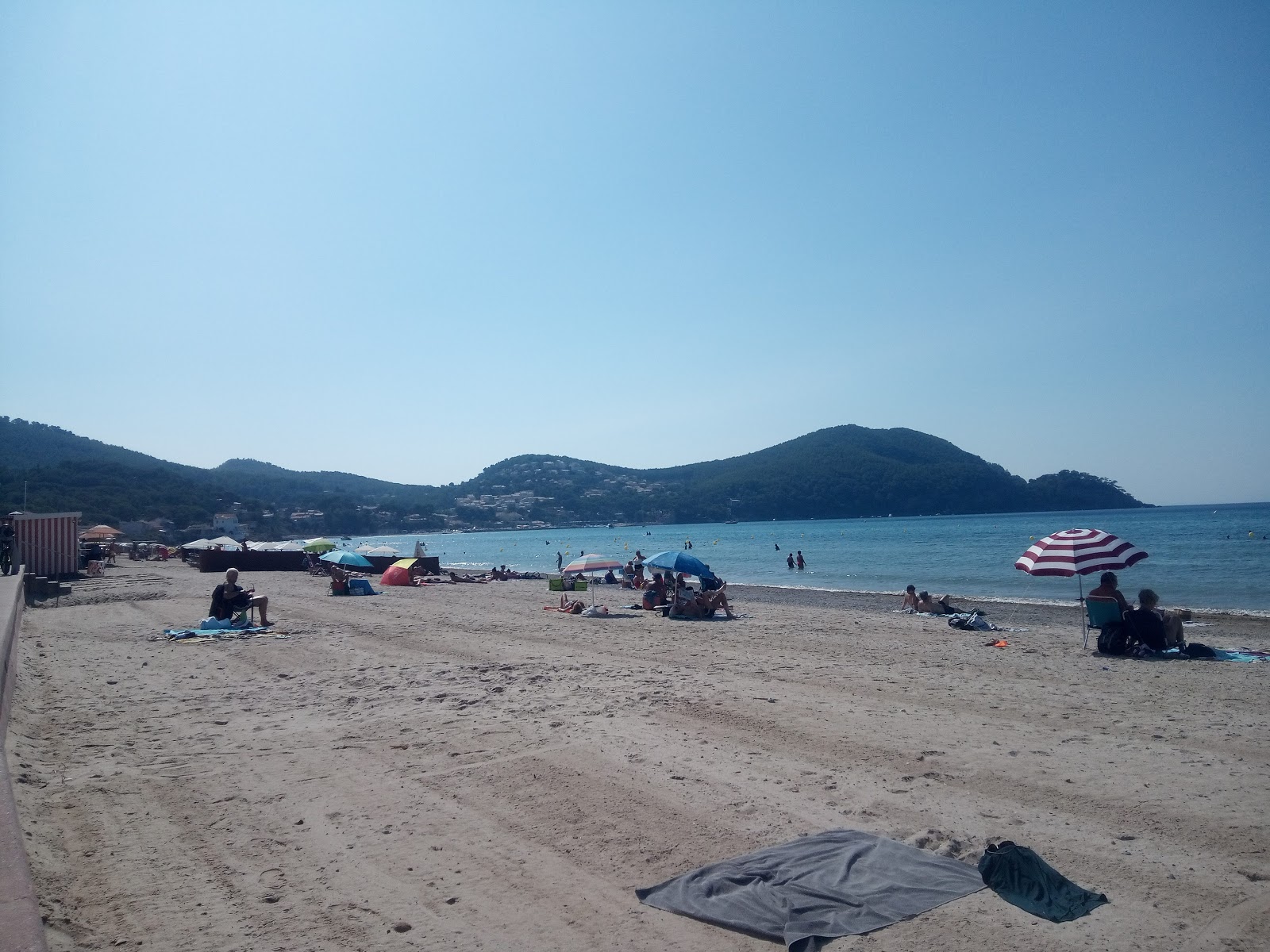 Foto von Plages Des Lecques mit lange bucht