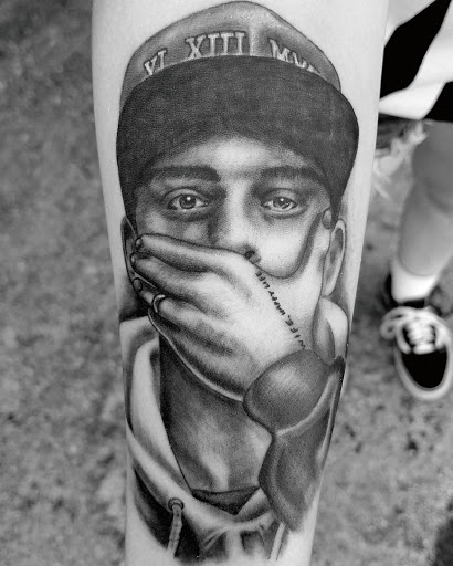 Tattoo Shop «Famous Tattoos», reviews and photos, 643 State Rd, Dartmouth, MA 02747, USA