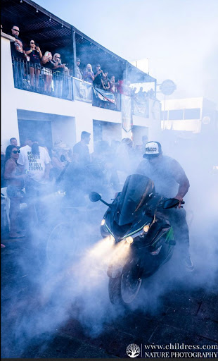 AK Motors image