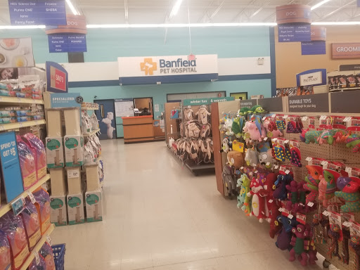 Pet Supply Store «PetSmart», reviews and photos, 7574 Voice of America Centre Dr, West Chester Township, OH 45069, USA