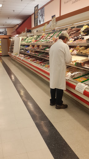 Grocery Store «Red Front Supermarket, Inc», reviews and photos, 677 Chicago Ave, Harrisonburg, VA 22802, USA