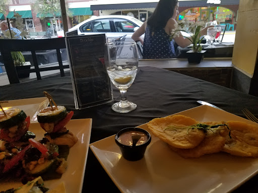 Latin American Restaurant «De La Vega Restaurante y Galeria», reviews and photos, 128 N Woodland Blvd, DeLand, FL 32720, USA