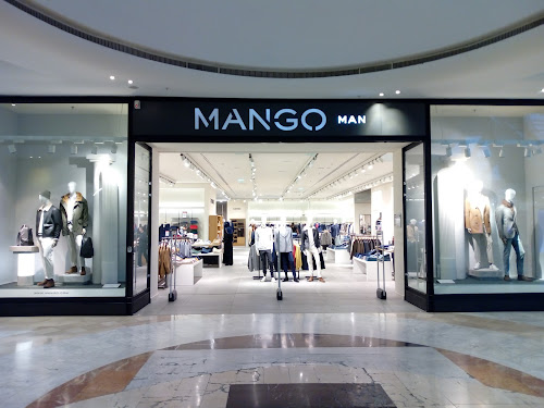 Magasin de vêtements MANGO Marseille