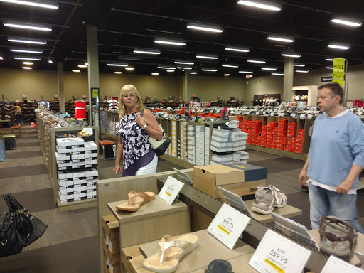 Shoe Store «DSW Designer Shoe Warehouse», reviews and photos, 21001 North Tatum Boulevard, Phoenix, AZ 85050, USA