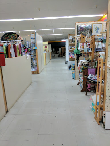 Flea Market «Vendors Mall of Corbin», reviews and photos, 1308 London Hwy, Corbin, KY 40701, USA