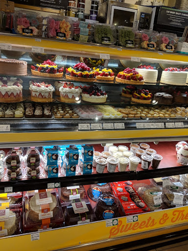 Grocery Store «Whole Foods Market», reviews and photos, 12905 Riverside Dr, Sherman Oaks, CA 91423, USA