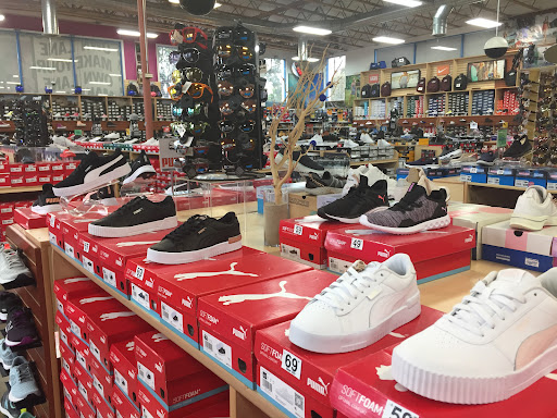 Shoe Store «Shoe City - Santa Ana», reviews and photos, 605 S Harbor Blvd, Santa Ana, CA 92704, USA
