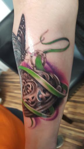 Tattoo Shop «Modern Electric Tattoo and Body Piercing», reviews and photos, 411 S Wesleyan Blvd, Rocky Mount, NC 27803, USA