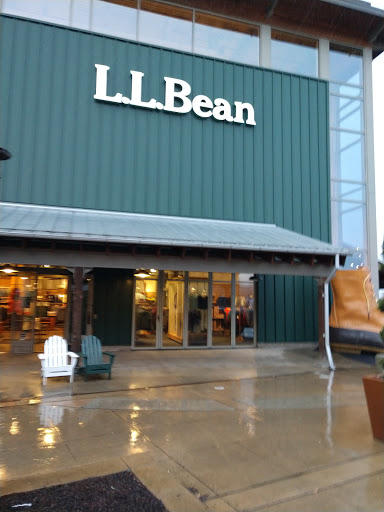 Clothing Store «L.L. Bean», reviews and photos, 1000 Ross Park Mall Dr, Pittsburgh, PA 15237, USA