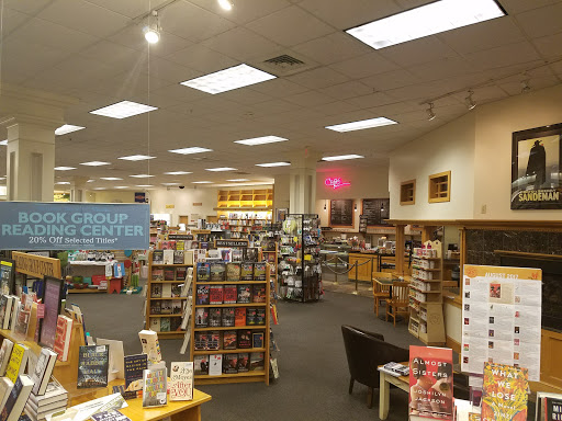 Book Store «Schuler Books & Music», reviews and photos, 2820 Towne Centre Blvd, Lansing, MI 48912, USA