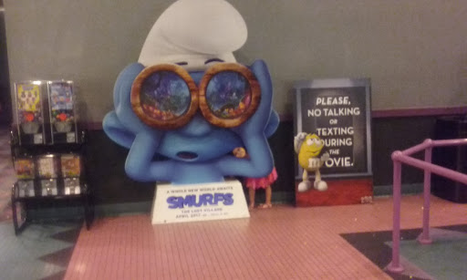 Movie Theater «Regal Cinemas Indio Metro 8», reviews and photos, 81725 CA-111, Indio, CA 92201, USA