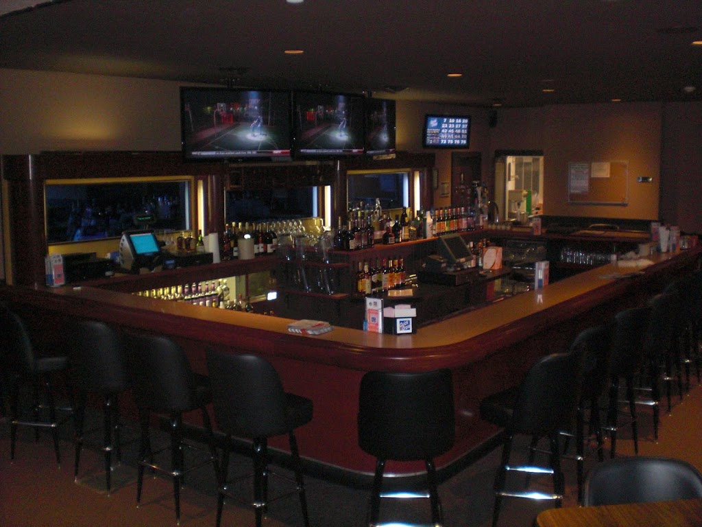 Mickey's Restaurant & Lounge 12901