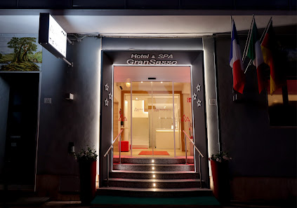 Hotel Gran Sasso Via Luigi Vinciguerra, 12, 64100 Teramo TE, Italia