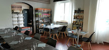 Atmosphère du Restaurant L'entrepôtes ,Abrest 03200 - n°9