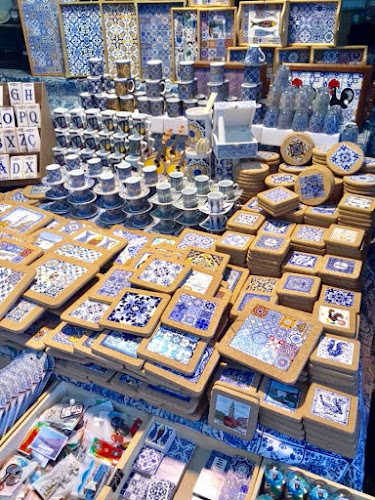 Porto sao Bento Luggage storage (Souvenirs Baixa) - Loja