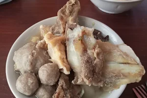 Warung Bakso Cak Mat image