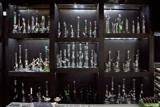 Tobacco Shop «Burn Smoke Shop», reviews and photos, 10218 Westheimer Rd, Houston, TX 77042, USA