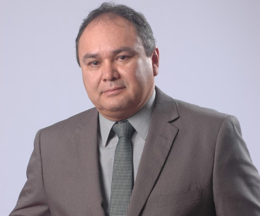 Dr. Juan Remberto Hurtado Gutiérrez - Cirugía Vascular y Angiología