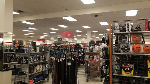 Department Store «T.J. Maxx», reviews and photos, 68 Frontage Rd, East Haven, CT 06512, USA