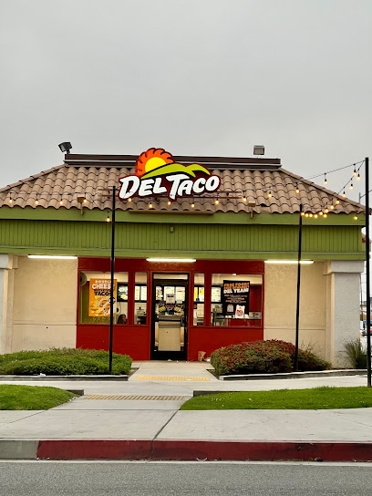 Del Taco - 3705 S Robertson Blvd, Culver City, CA 90232